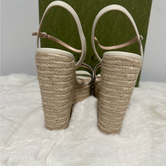 Gucci Women's White and Gold Wedge Sandals - Picture 3 of 7